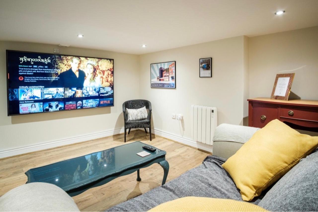 Spencer House & 107 & 109 Nunnery Lane Holiday home York